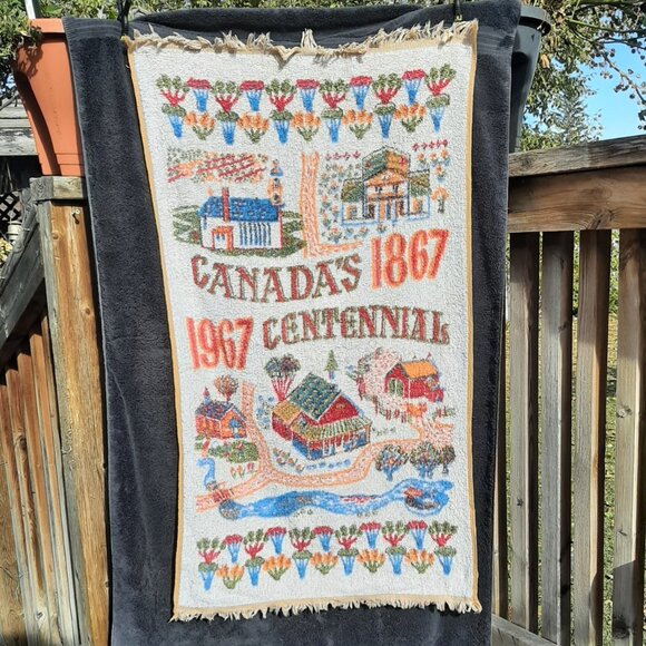Rare Vtg 60's Cotton Bath Towel, Canada Centennial, 1867-1967 Canadiana 23"x40" - Picture 3 of 8